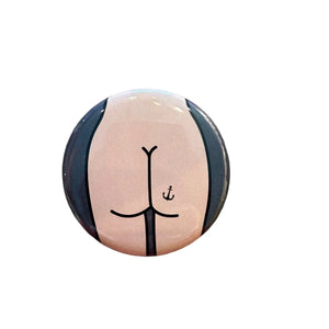 Round button with a butt design