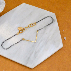 Chevron Bracelet - handmade hammered shimmering chevron chain bracelet - Foamy Wader