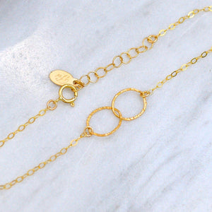 Infinity Bracelet - handmade hammered interlocking double circle bracelet - Foamy Wader