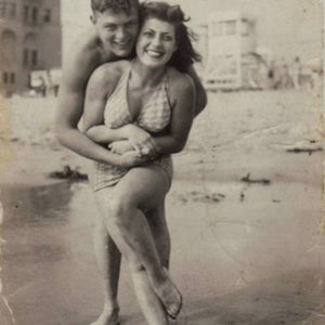 Infinity Necklace - handmade double circle infinity necklace in 14K solid gold - Foamy Wader