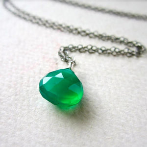 Stunna Necklace - emerald green onyx gemstone solitaire necklace - Foamy Wader