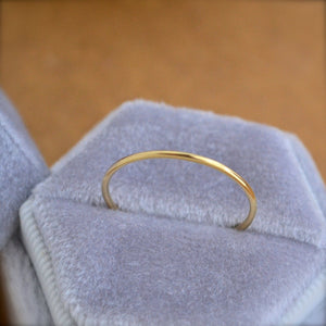 Eternity Ring - classic thin round stacking ring in precious metals - Foamy Wader