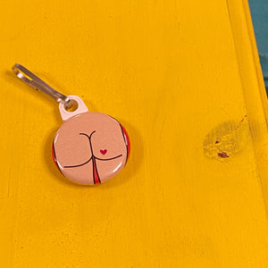 Zipper Pull - Butts