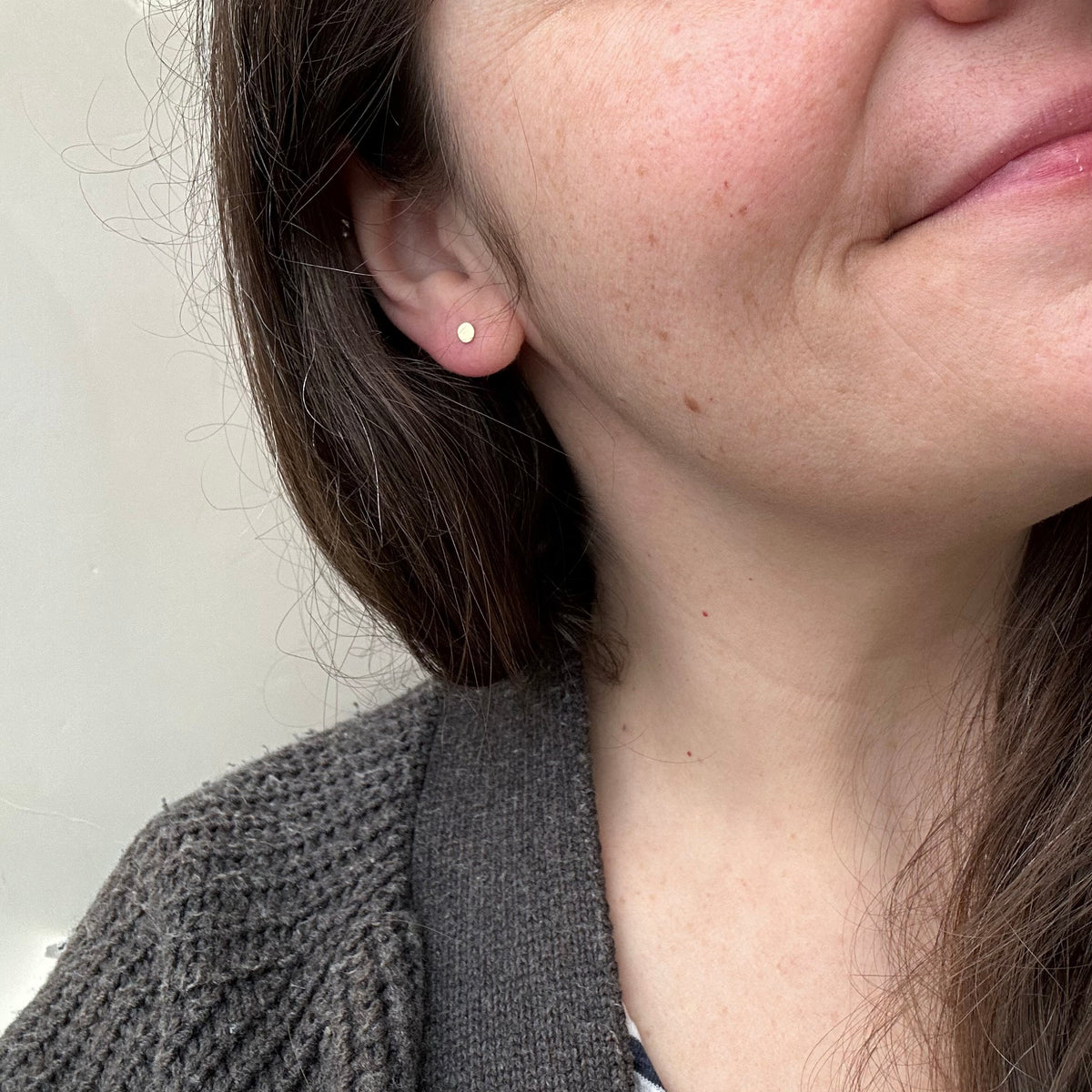 coin stud earrings simple circle post earring gold dot ear rings sustainable jewelry handmade gold studs