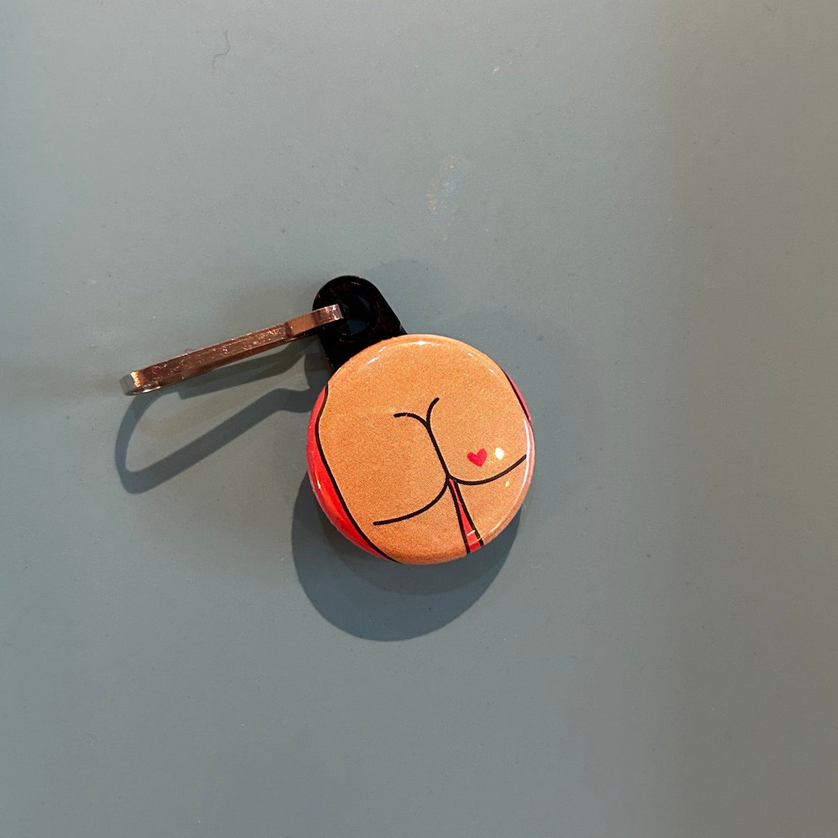 Zipper Pull - Butts