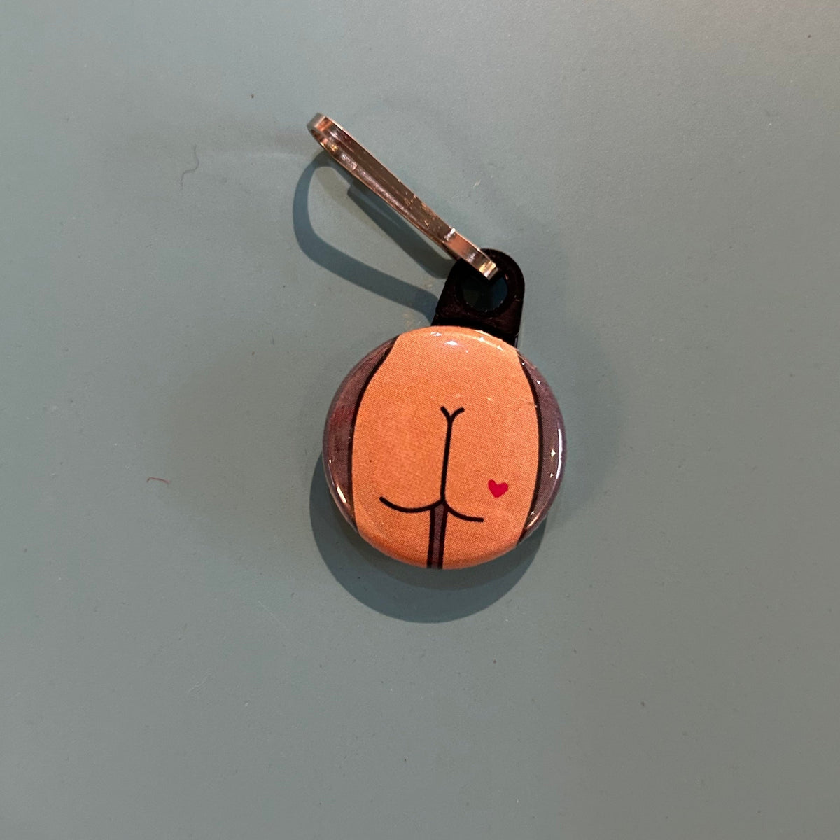 Zipper Pull - Butts