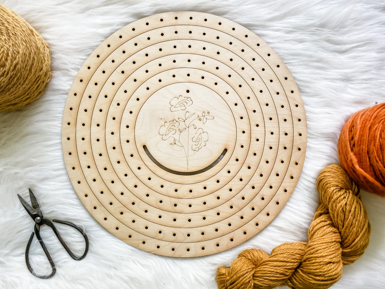 SALE DIY - Weaving - Loom Set - Circle (Black Sheep Goods)