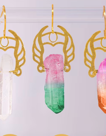 Necklace - She-Ra Gold with Pink to Green Crystal