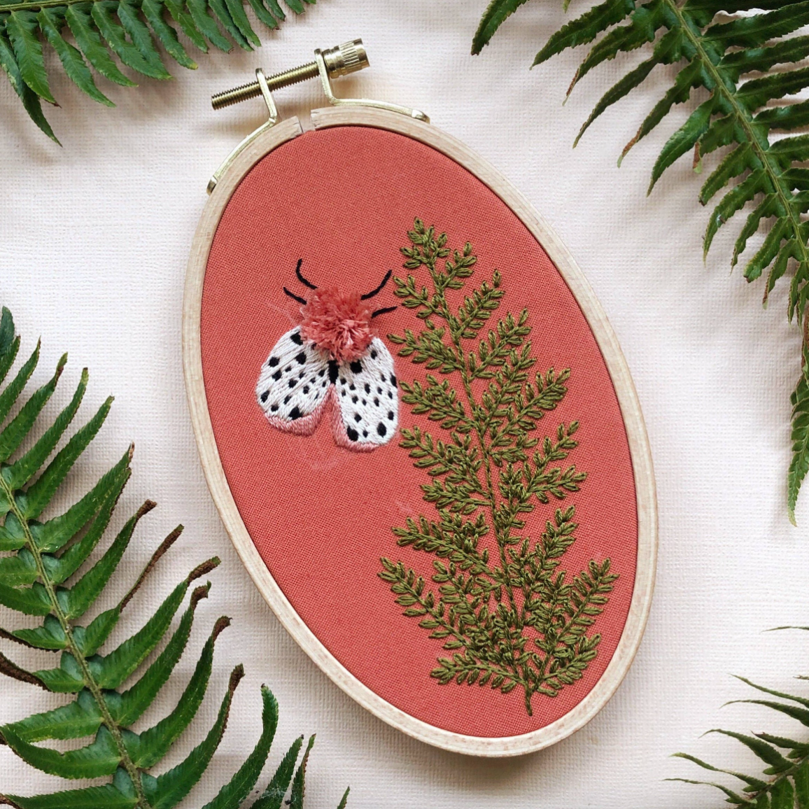 DIY - Embroidery - Moth & Fern Kit