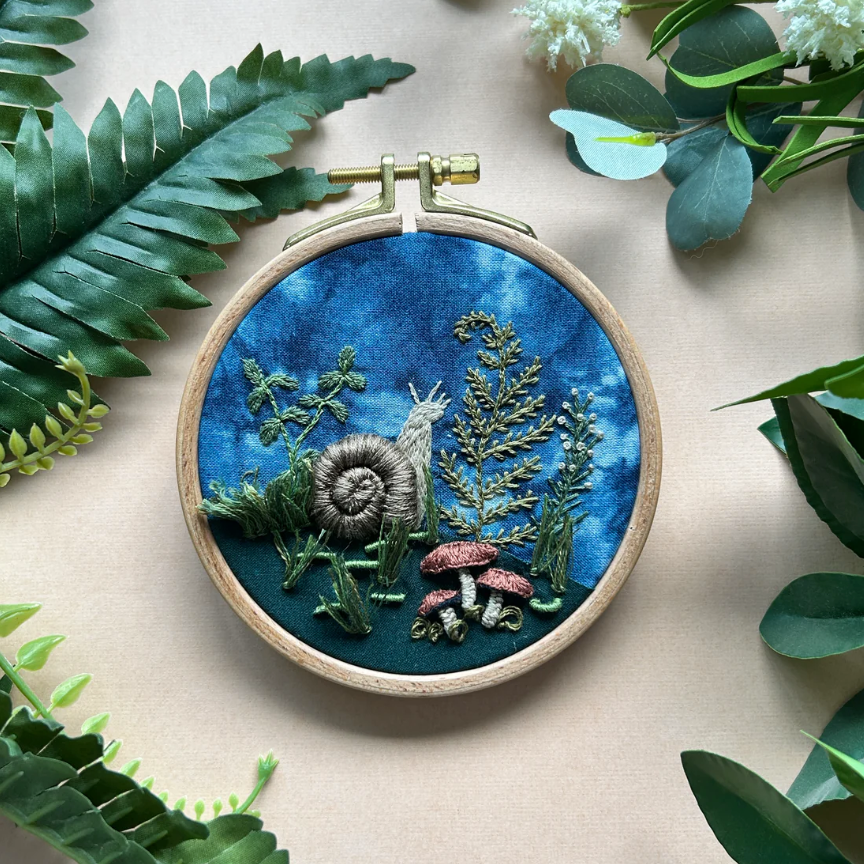 DIY - Embroidery - Woodland Snail Kit