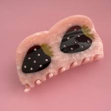 Hair Claw - Strawberries (Centinelle)