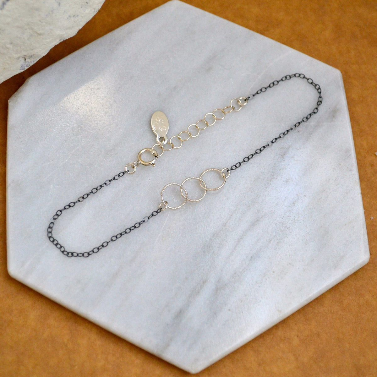 Trio Anklet - handmade interlocking three circle ankle bracelet - Foamy Wader