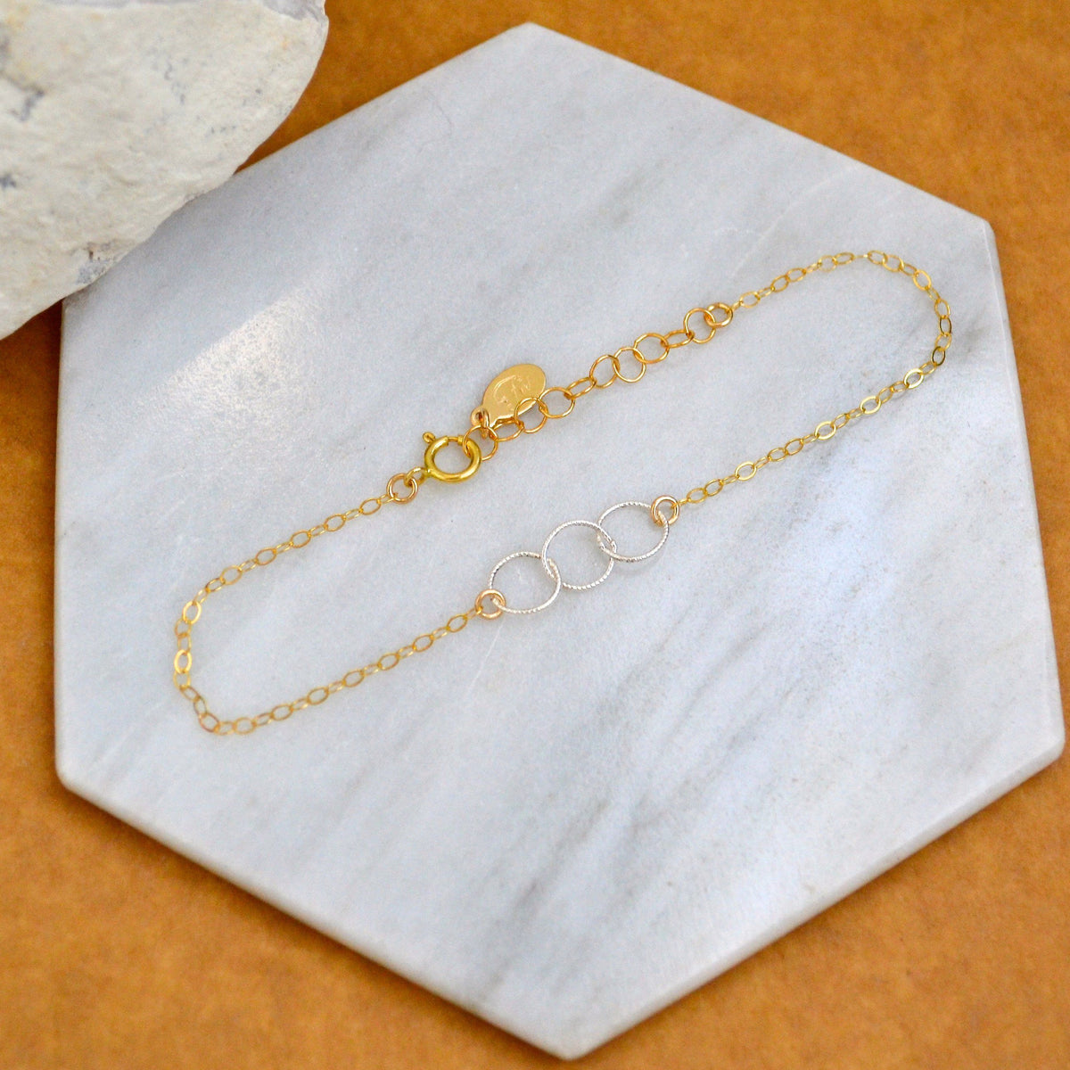 Trio Anklet - handmade interlocking three circle ankle bracelet - Foamy Wader