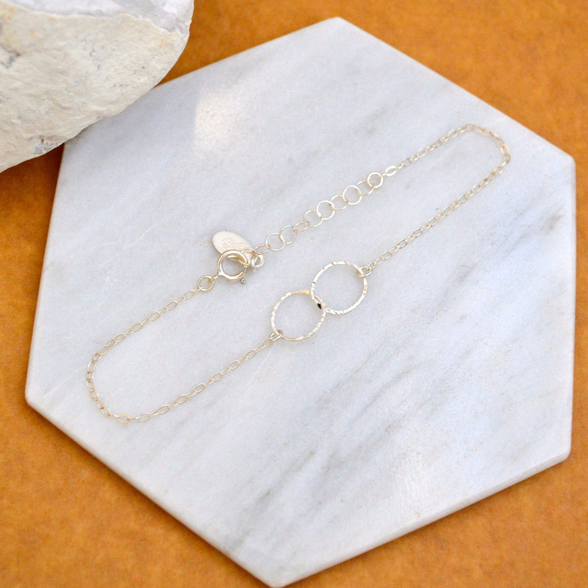 Infinity Bracelet - handmade hammered interlocking double circle bracelet - Foamy Wader