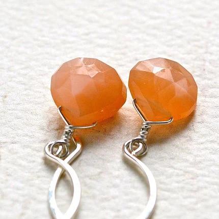 Dusk Earrings - 14k gold peach moonstone gemstone drop earrings - Foamy Wader