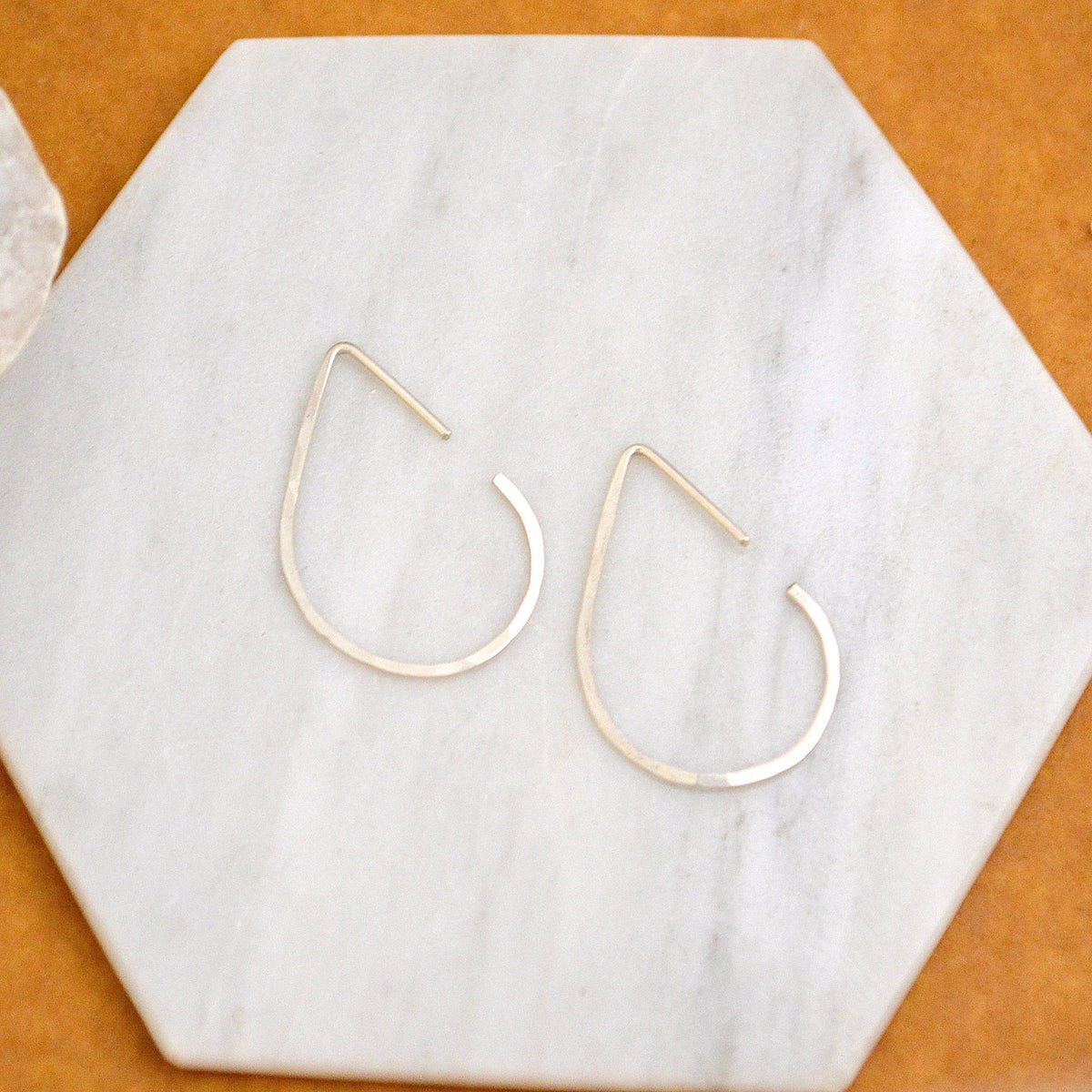 The Point Hoop Earrings - 14K gold handmade hammered teardrop open hoop earrings - Foamy Wader