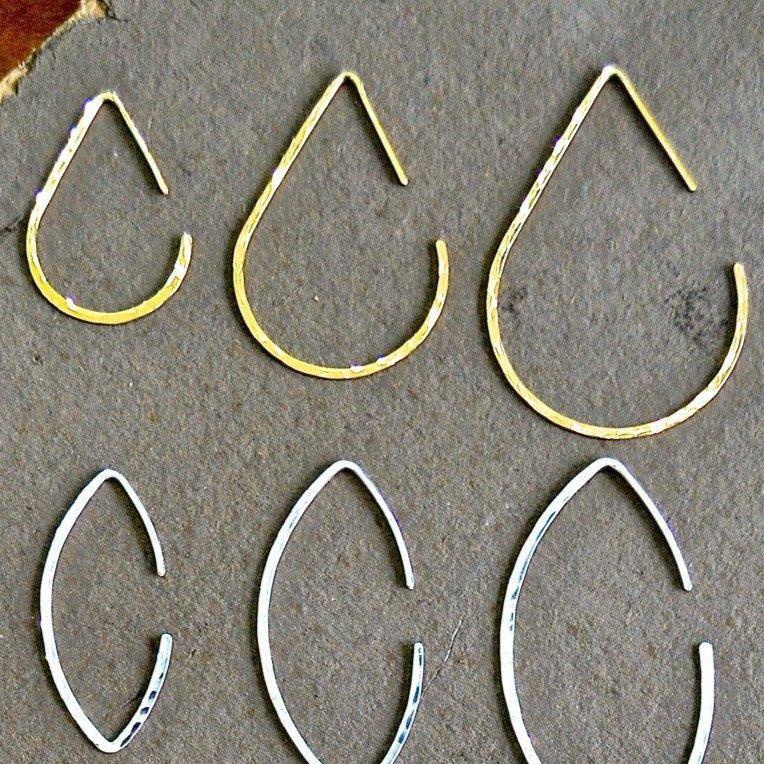 The Point Hoop Earrings - 14K gold handmade hammered teardrop open hoop earrings - Foamy Wader