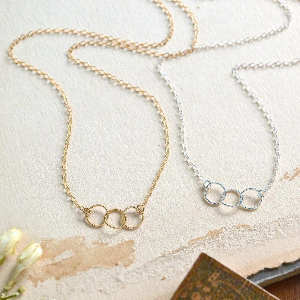 Trio Necklace - handmade interlocking three circle necklace in 14k gold - Foamy Wader