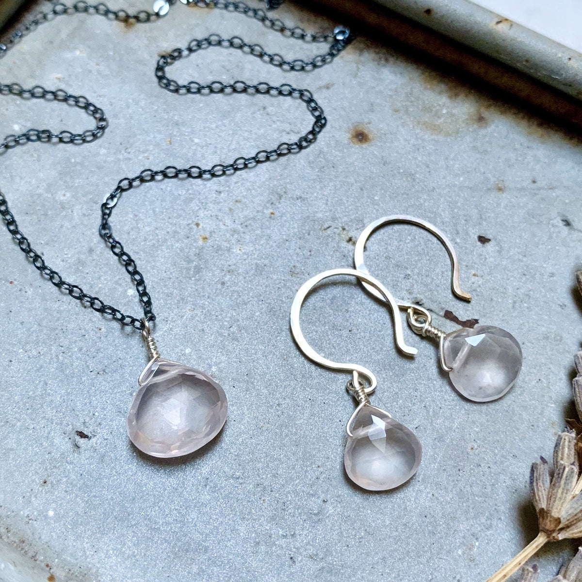 Vie en Rose Necklace - blush pink rose quartz gemstone solitaire necklace - Foamy Wader